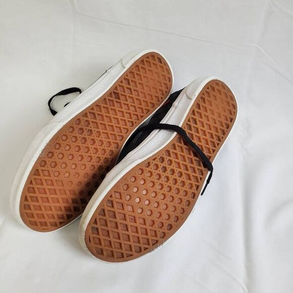 Vans Black Checkerboard Skate Shoes Youth 6.5 / Women’s 8 Black Red Low Top Snea - Picture 4 of 10